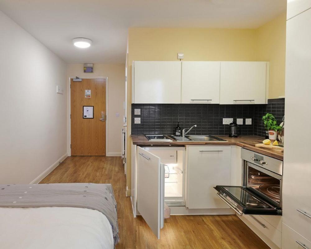 Zeni Studio, The Hub Vauxhall London Luaran gambar